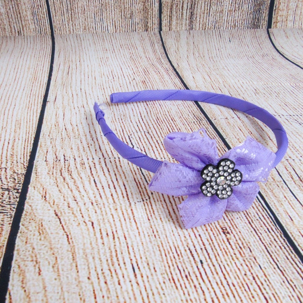 Flower lace girls headband Purple